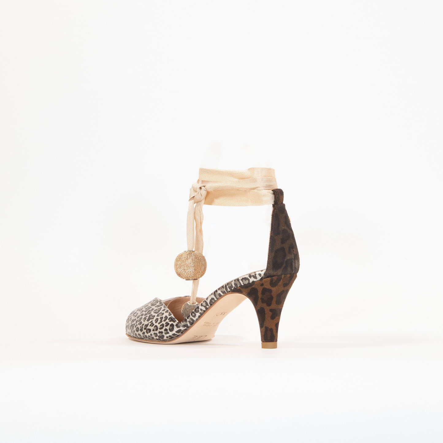 Sara Leopard