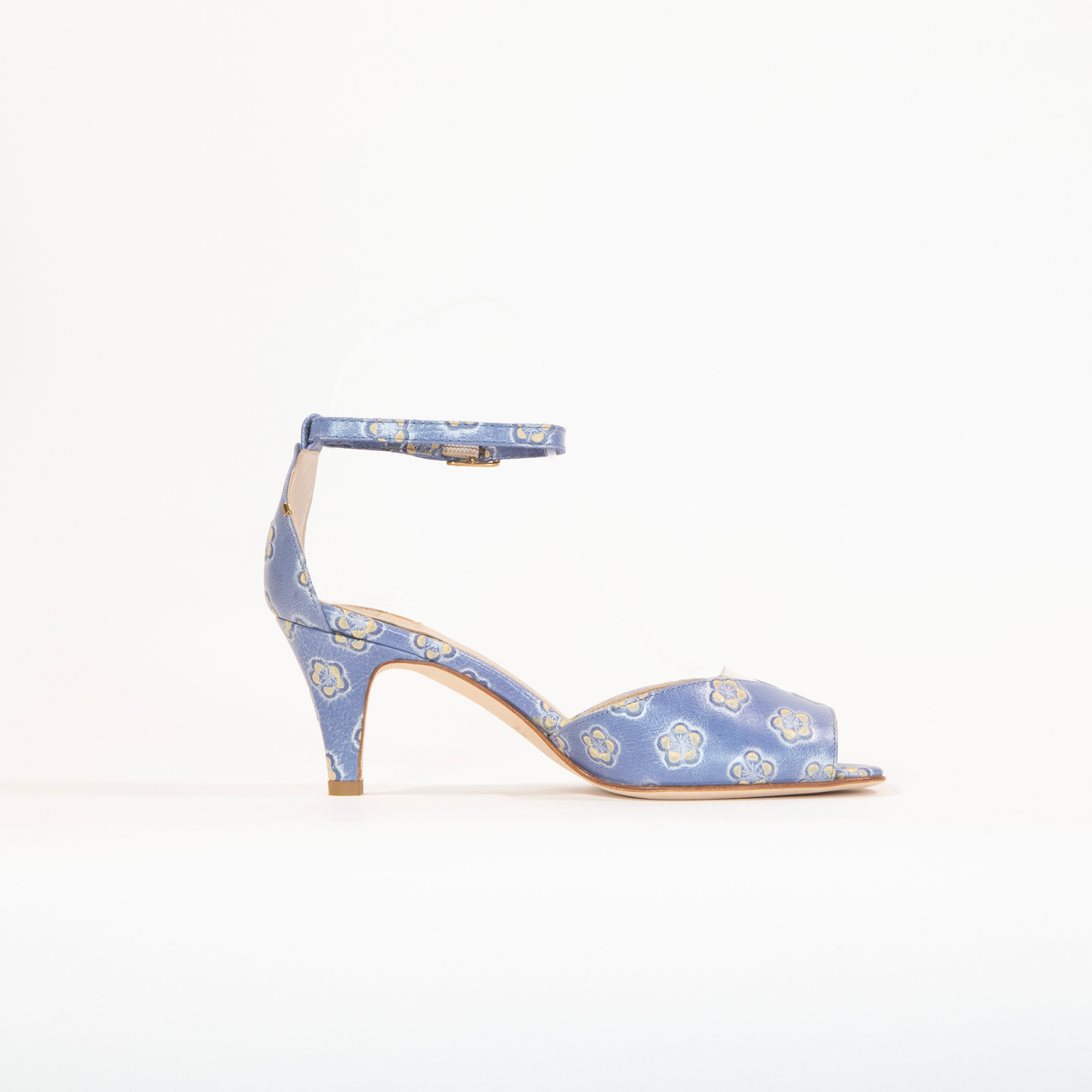 Sara Blue Flowers